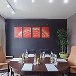 Zeit ホテル 4*