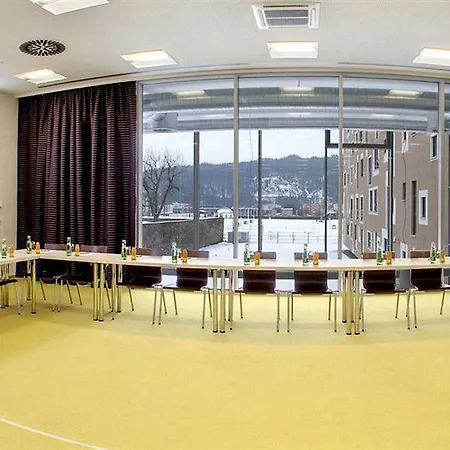 Zeit Hotel 4*