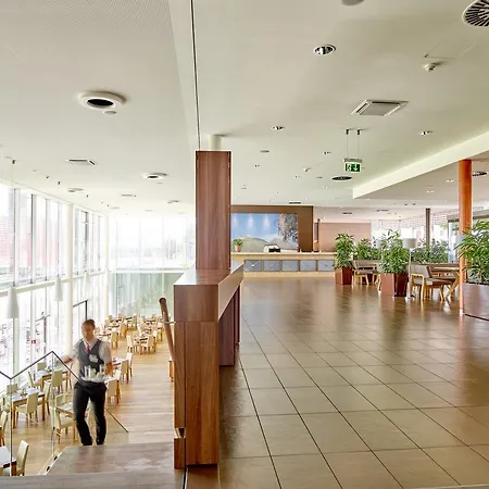 Zeit Hotel 4*
