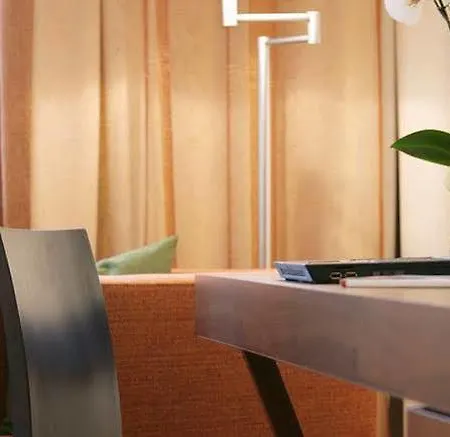 Zeit Hotel 4*